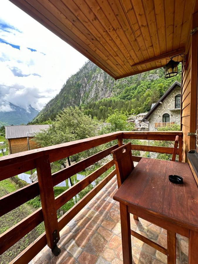 Residence Quku Valbones Bagian luar foto
