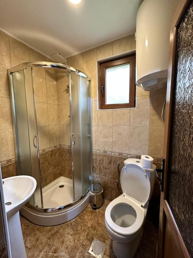 Residence Quku Valbones Bagian luar foto