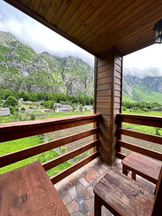 Residence Quku Valbones Bagian luar foto