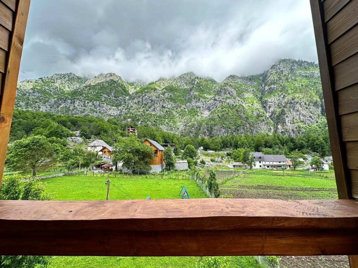 Residence Quku Valbones Bagian luar foto